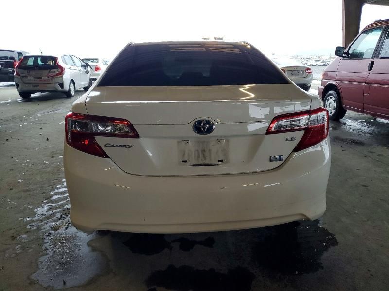 2013 Toyota Camry Hybrid