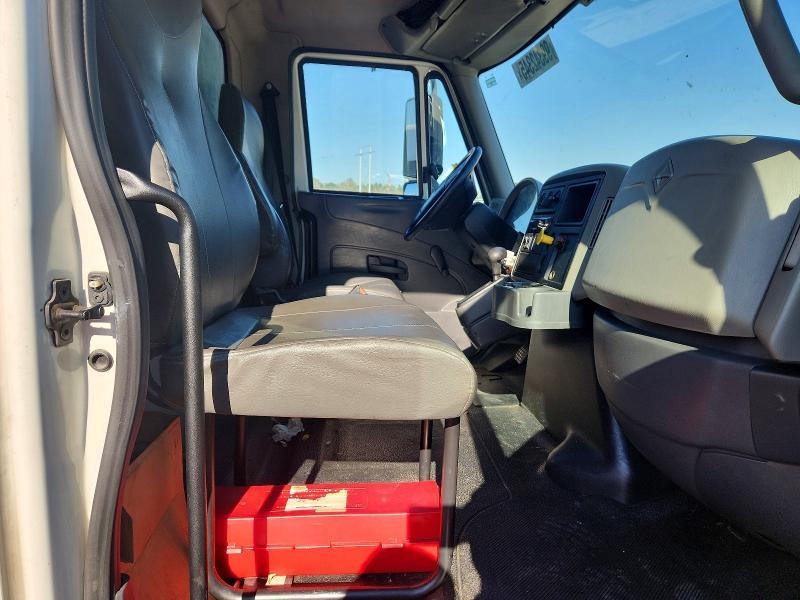 2018 International 4300 box Truck
