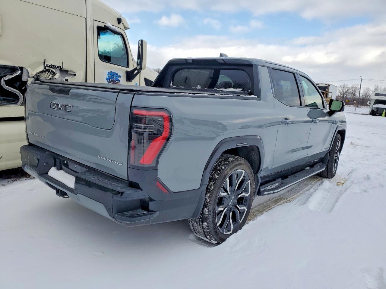 2024 GMC Sierra Denali