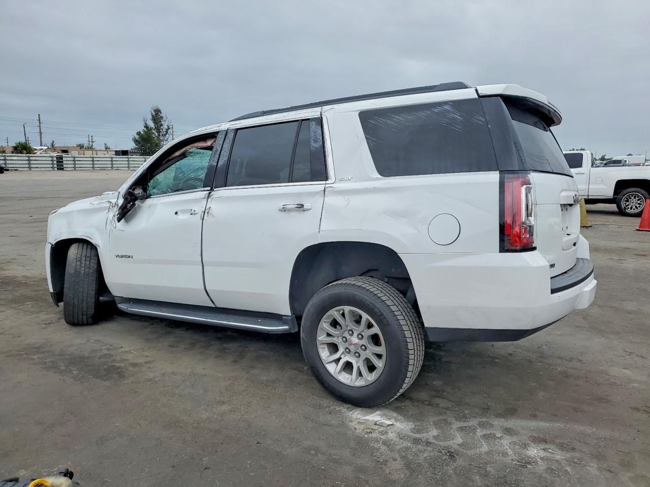 2020 GMC Yukon slt