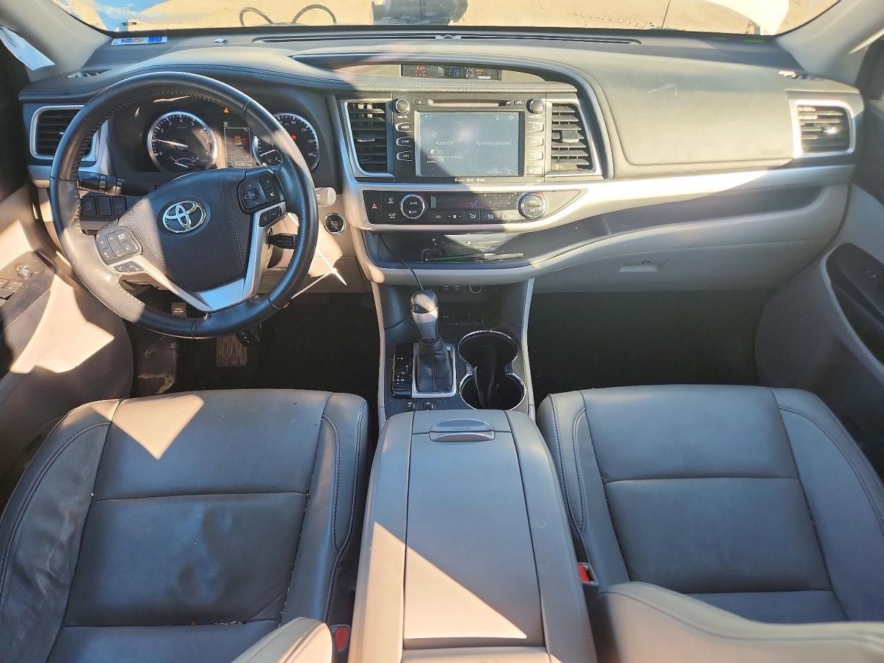 2017 Toyota Highlander se