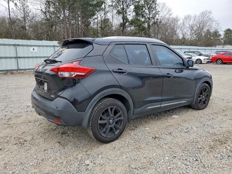 2020 Nissan Kicks sr