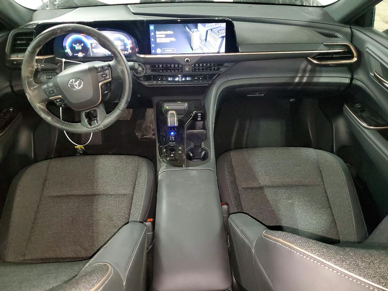 2024 Toyota Crown xle