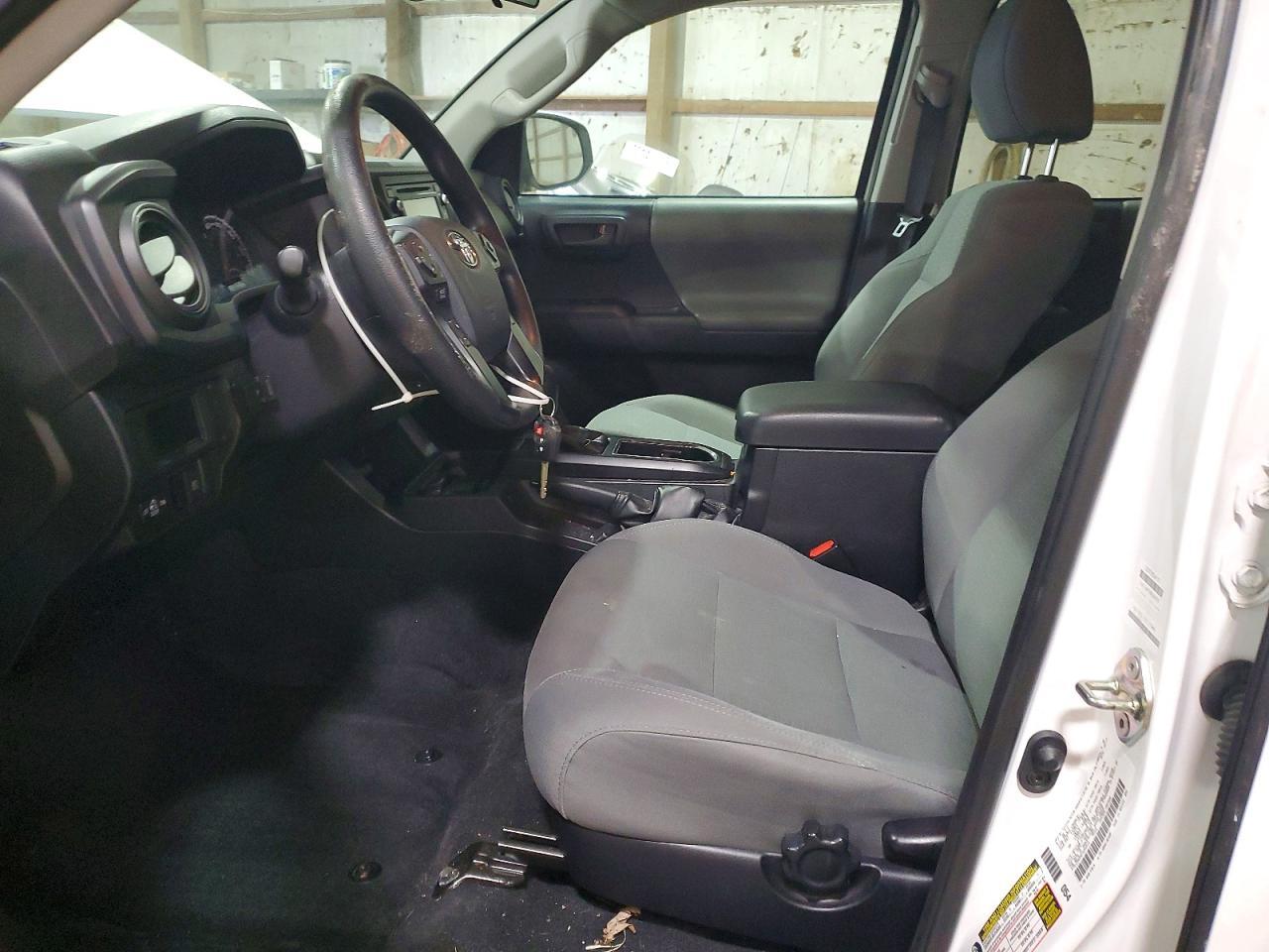 2019 Toyota Tacoma sr V6