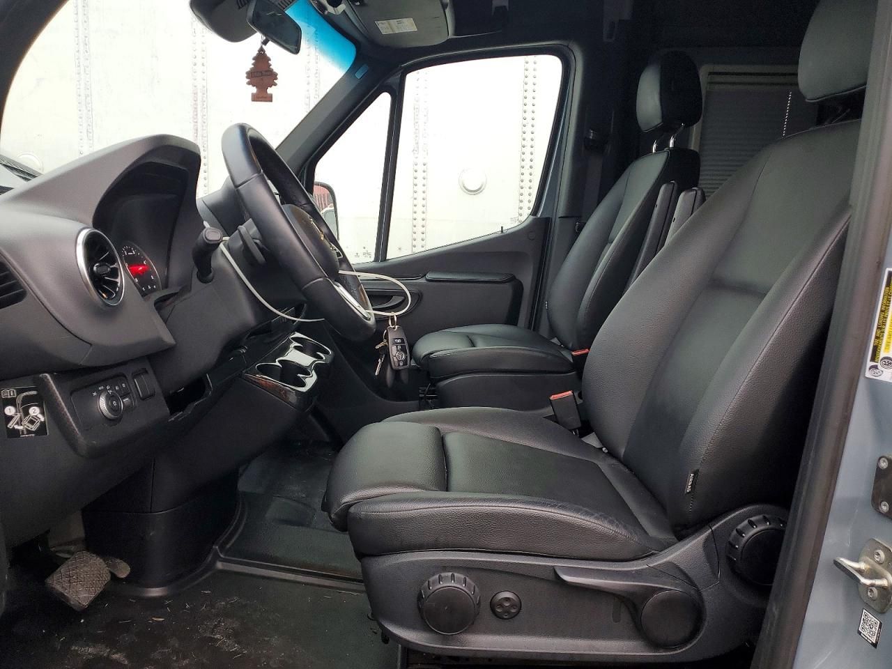 2021 Mercedes-Benz Sprinter 2500