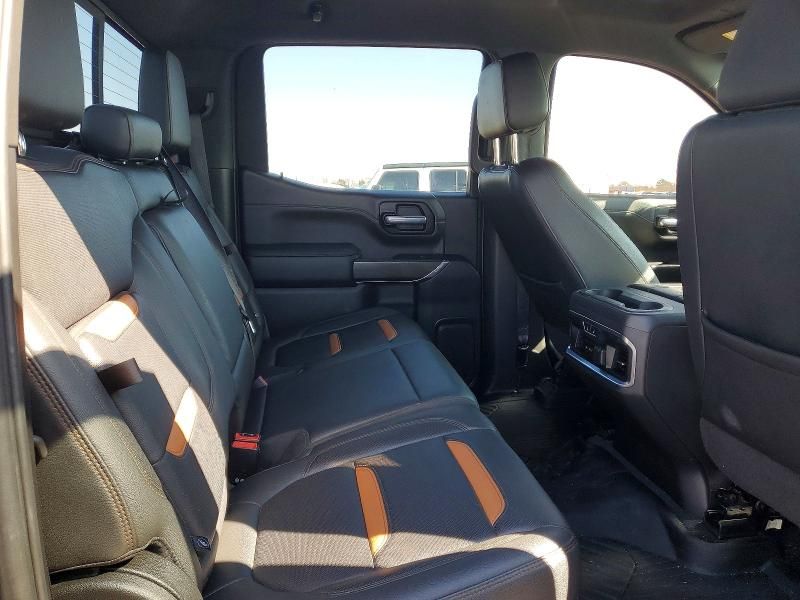 2021 GMC Sierra K1500 AT4