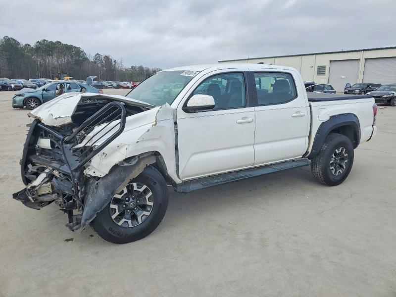 2017 Toyota Tacoma Double cab
