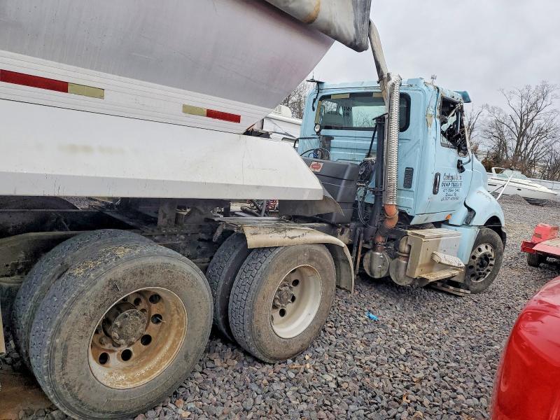 2016 International Prostar Semi Truck