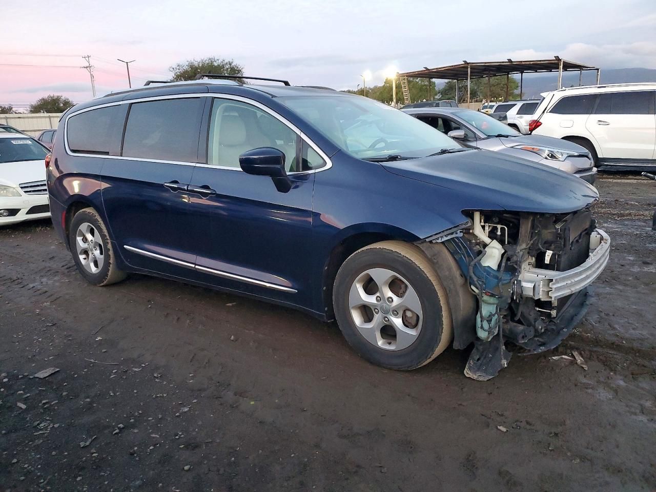 2017 Chrysler Pacifica Touring l Plus