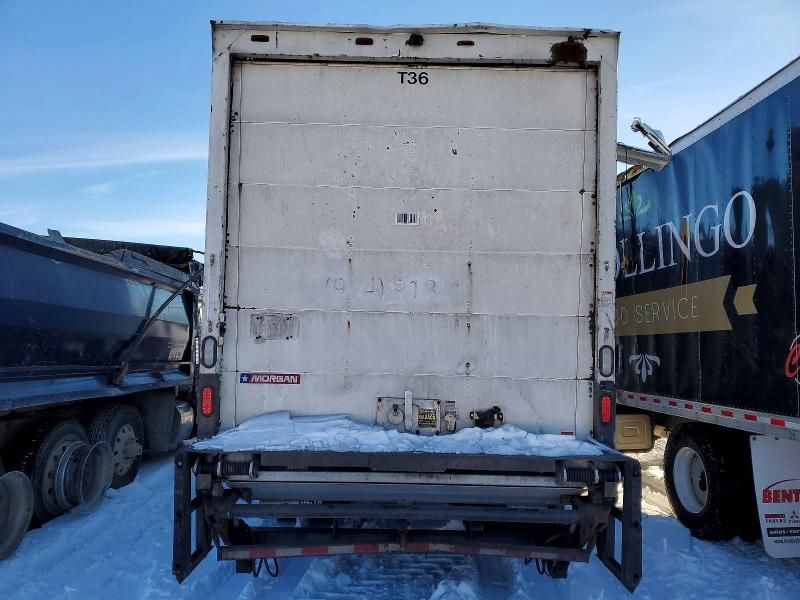 2014 International 4300 box Truck