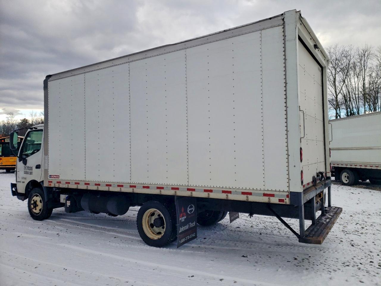 2020 Hino 195 BOX Truck