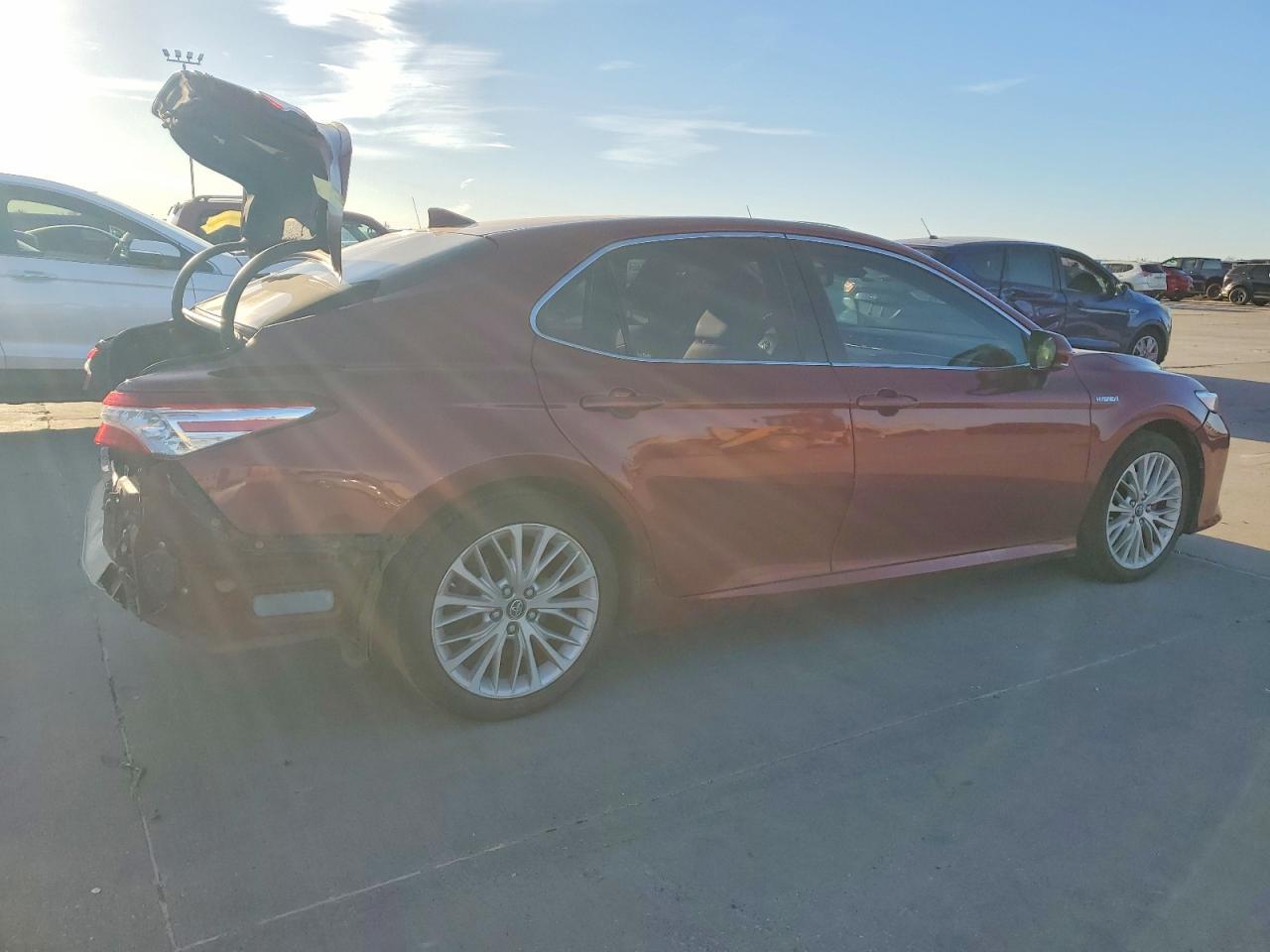 2018 Toyota Camry Hybrid