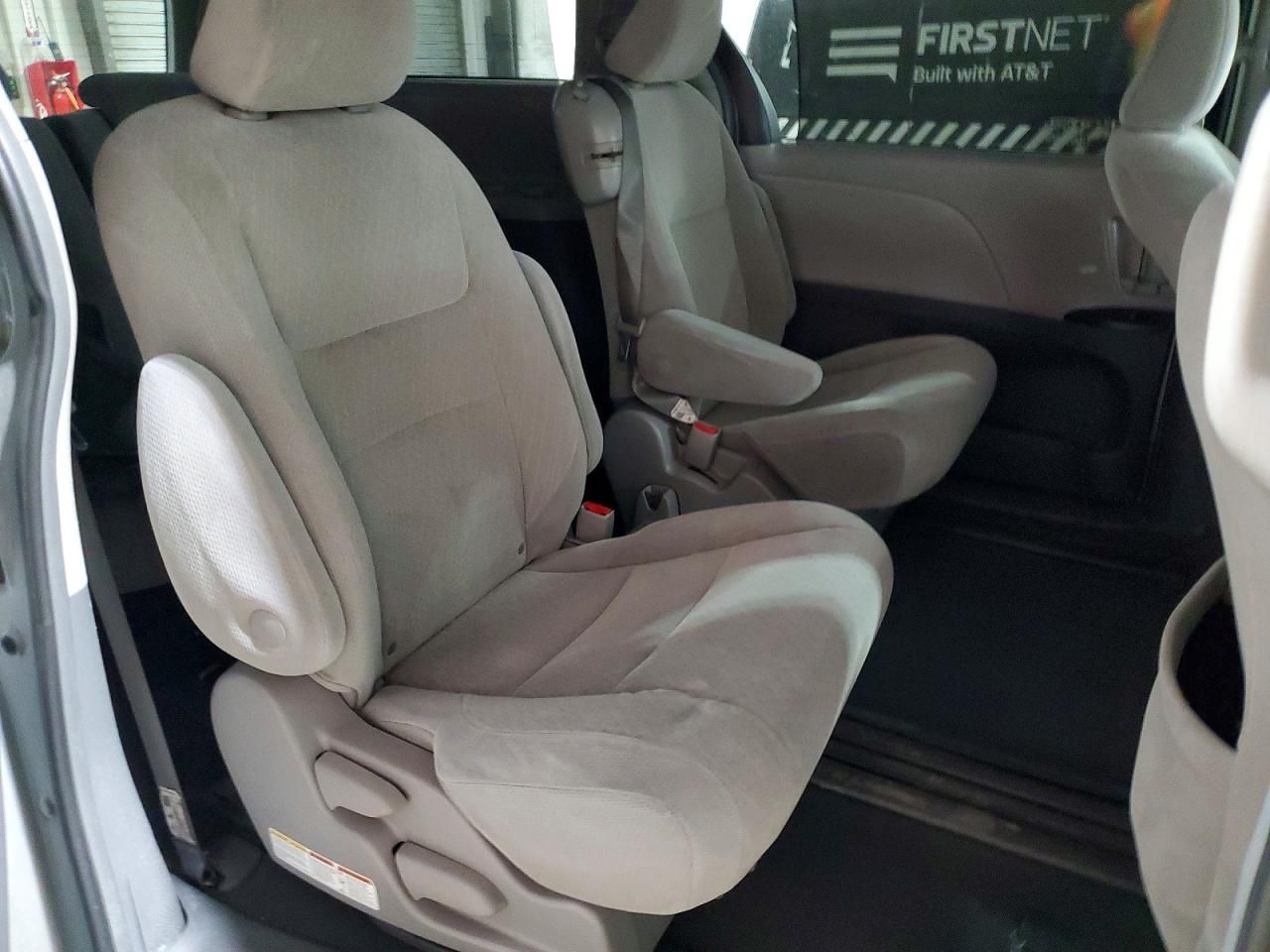 2019 Toyota Sienna le