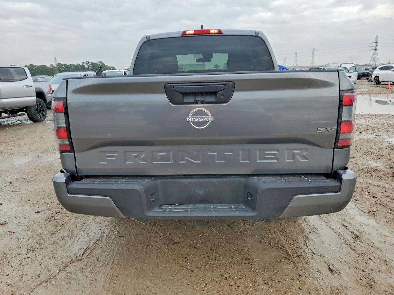 2023 Nissan Frontier s