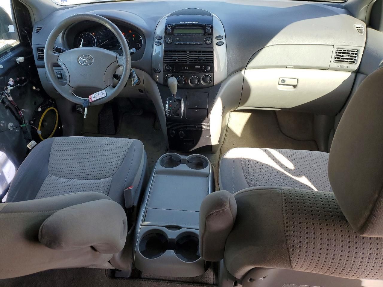 2010 Toyota Sienna ce