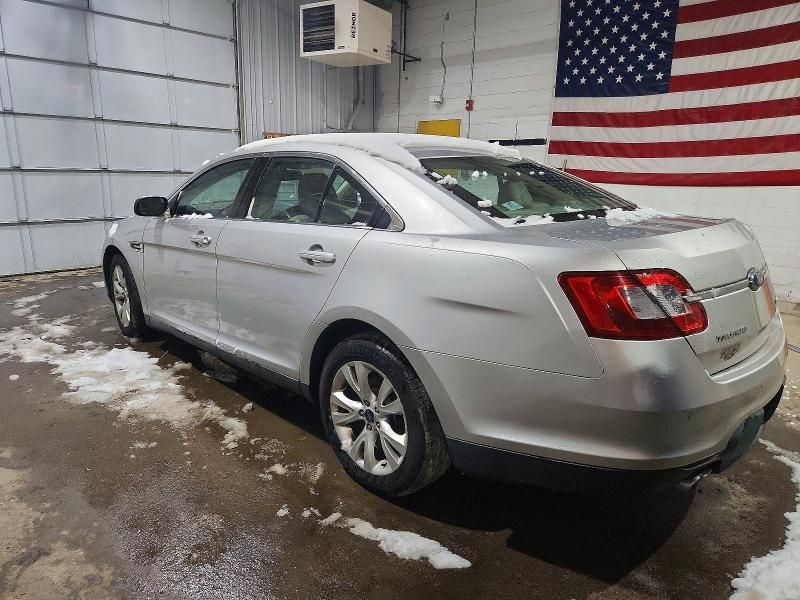2010 Ford Taurus sel