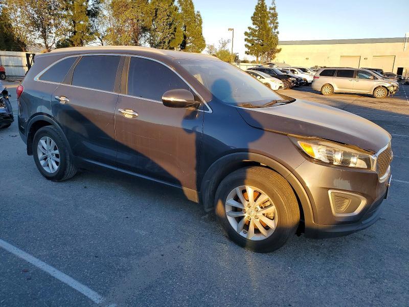 2017 KIA Sorento lx