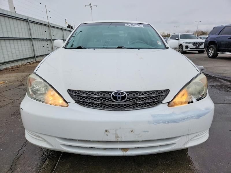 2004 Toyota Camry le