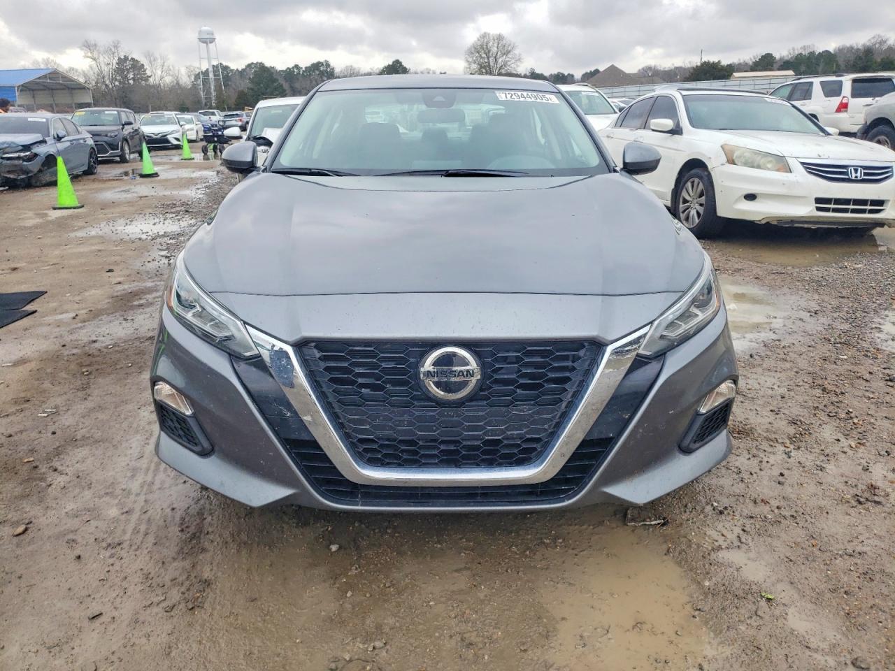 2021 Nissan Altima sv