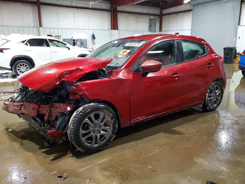 2020 Toyota Yaris le