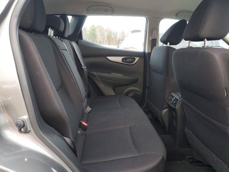 2018 Nissan Rogue Sport s