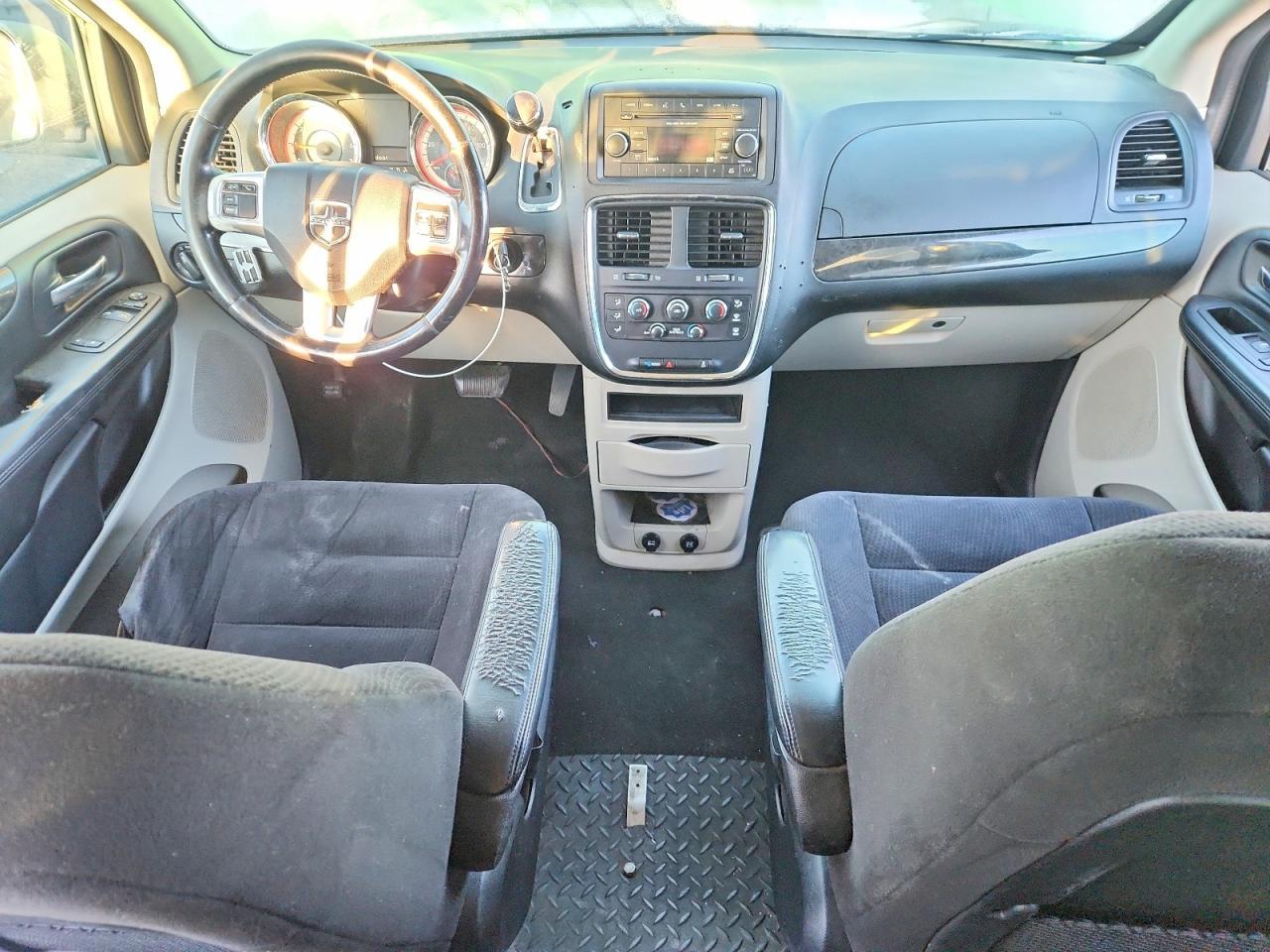2014 Dodge Grand Caravan se