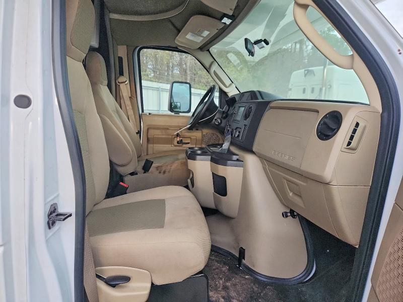 2018 Ford Econoline E100 Van