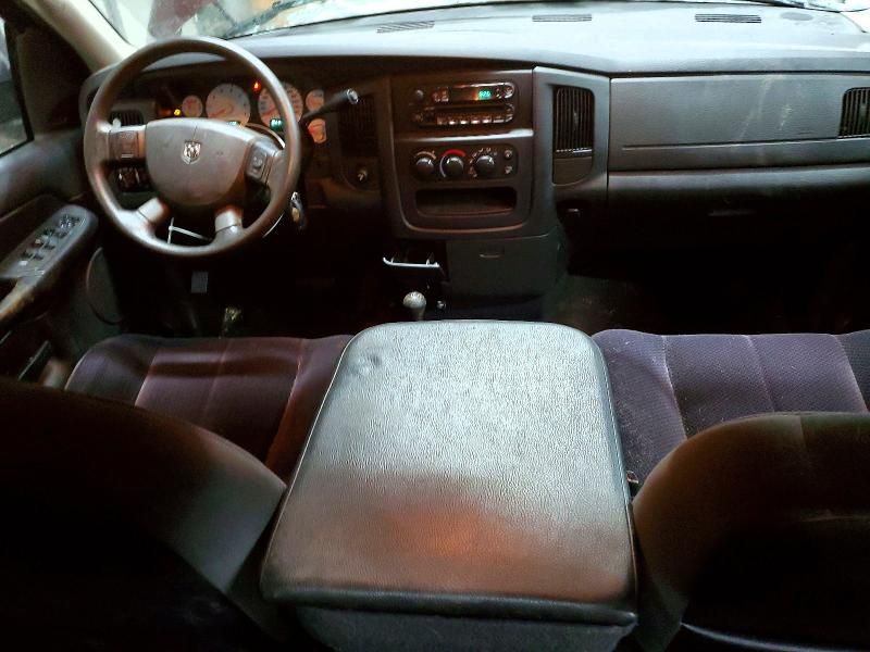 2004 Dodge RAM 1500 ST