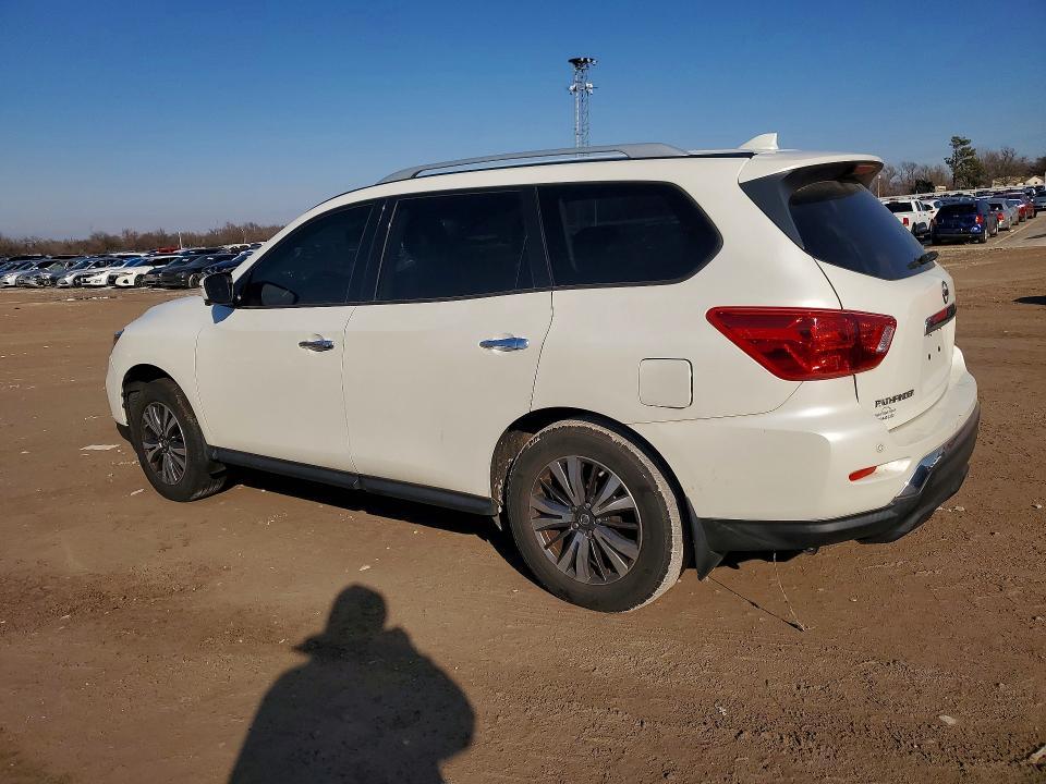 2019 Nissan Pathfinder s