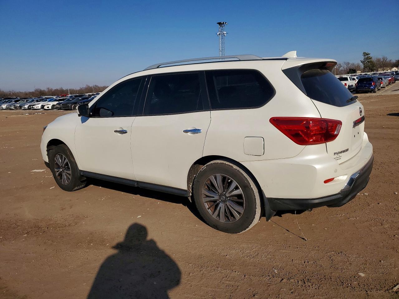 2019 Nissan Pathfinder s