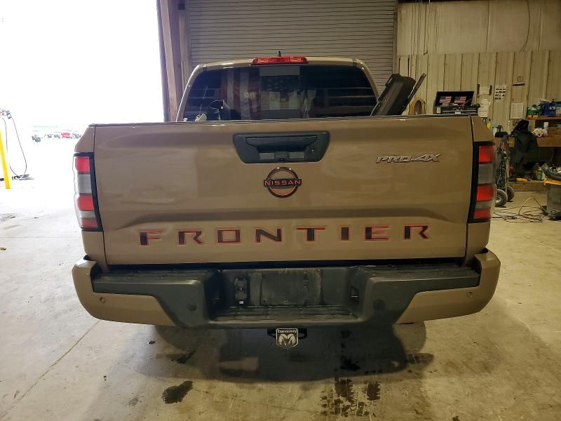 2023 Nissan Frontier s