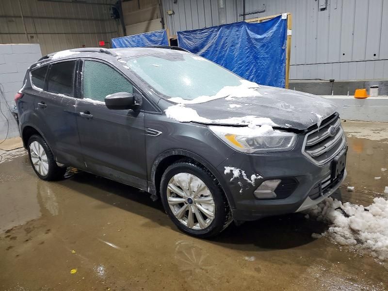 2019 Ford Escape sel