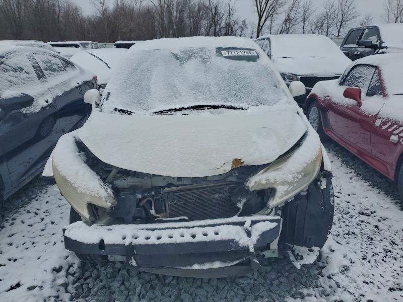 2014 Niss Versa Note s