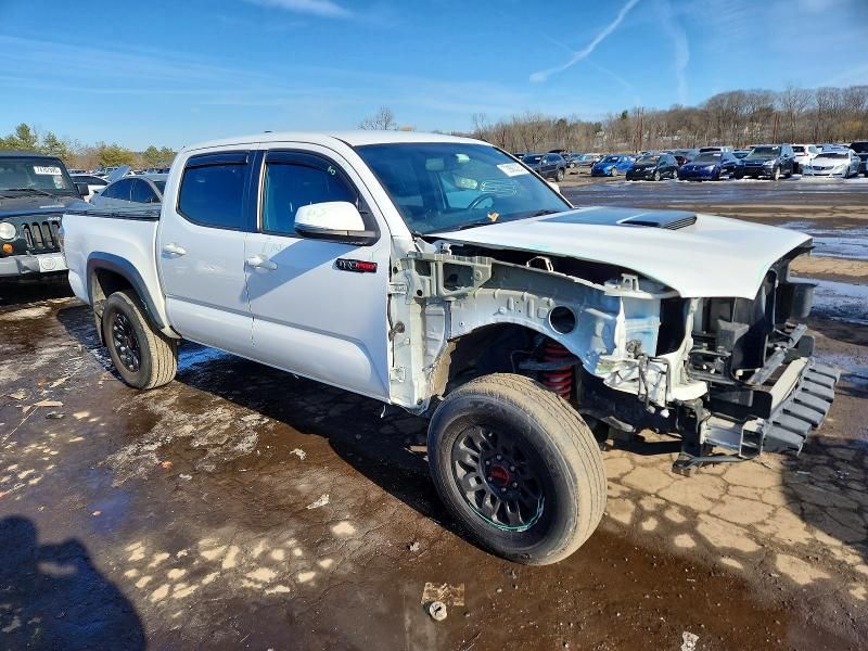 2017 Toyota Tacoma Double cab