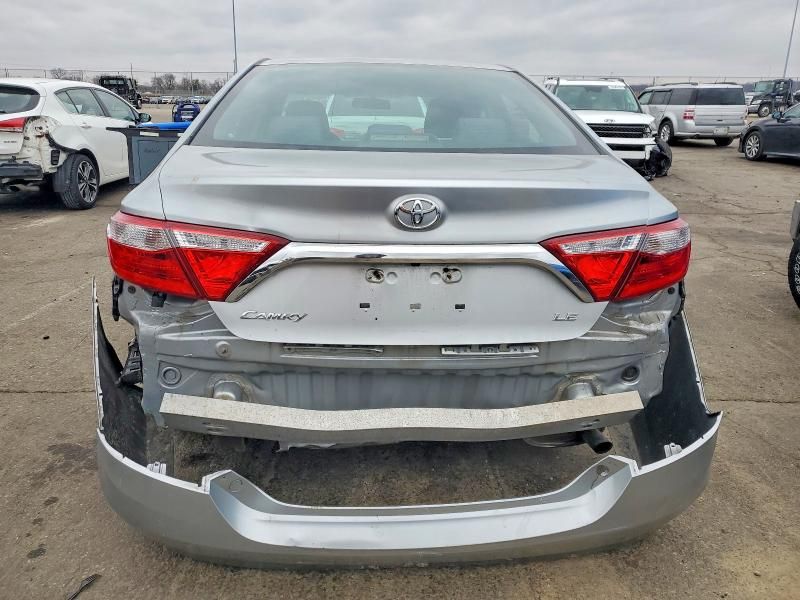 2015 Toyota Camry le