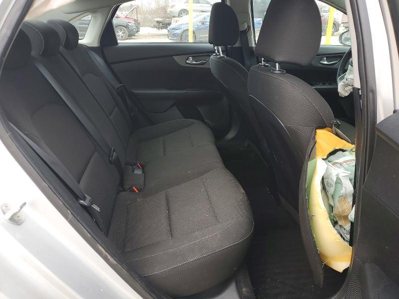 2021 KIA Forte fe