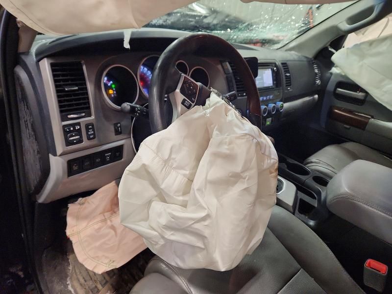 2014 Toyota Sequoia Platinum