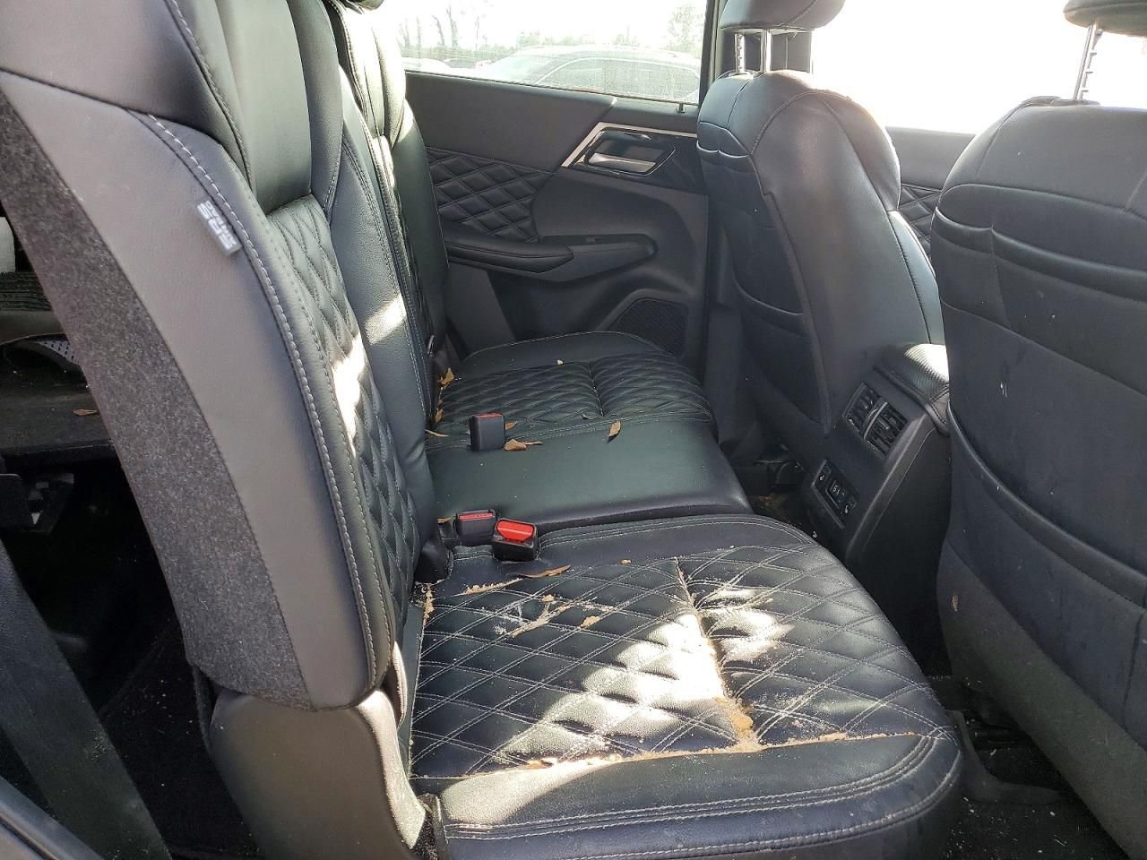 2022 Mitsubishi Outlander sel