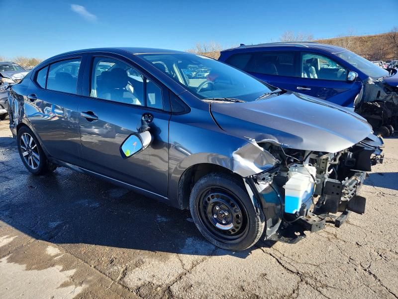 2021 Nissan Versa sv