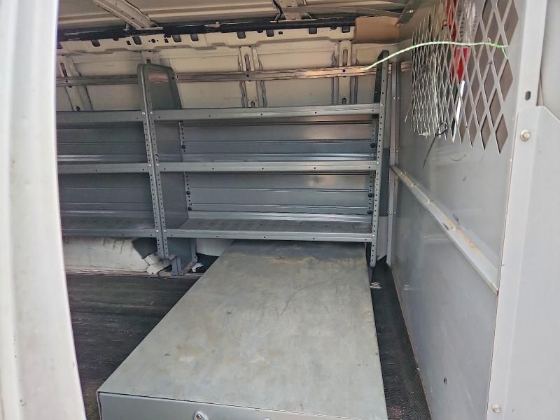 2015 GMC Savana G2500 Utility / Service Van