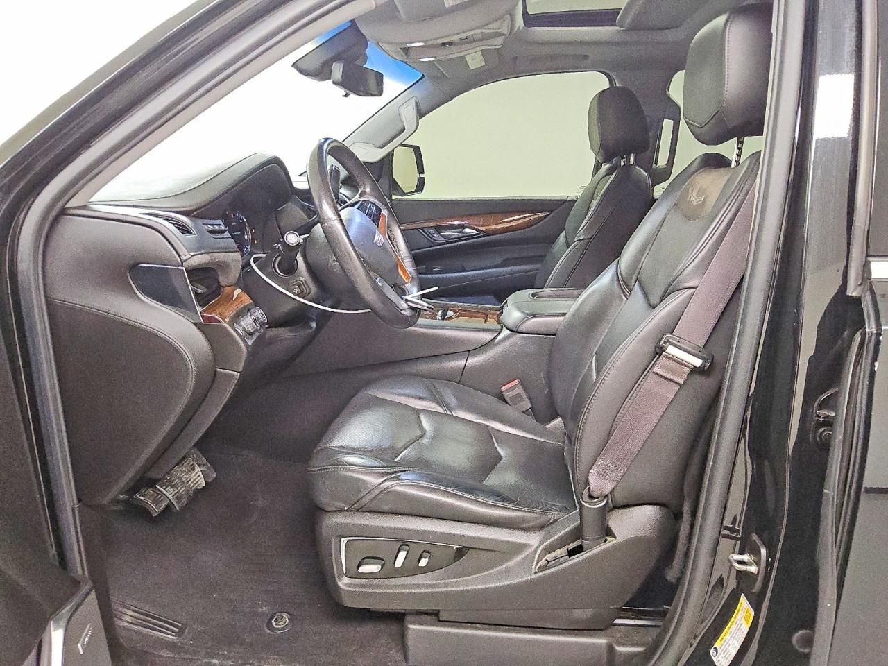 2017 Cadillac Escalade Luxury