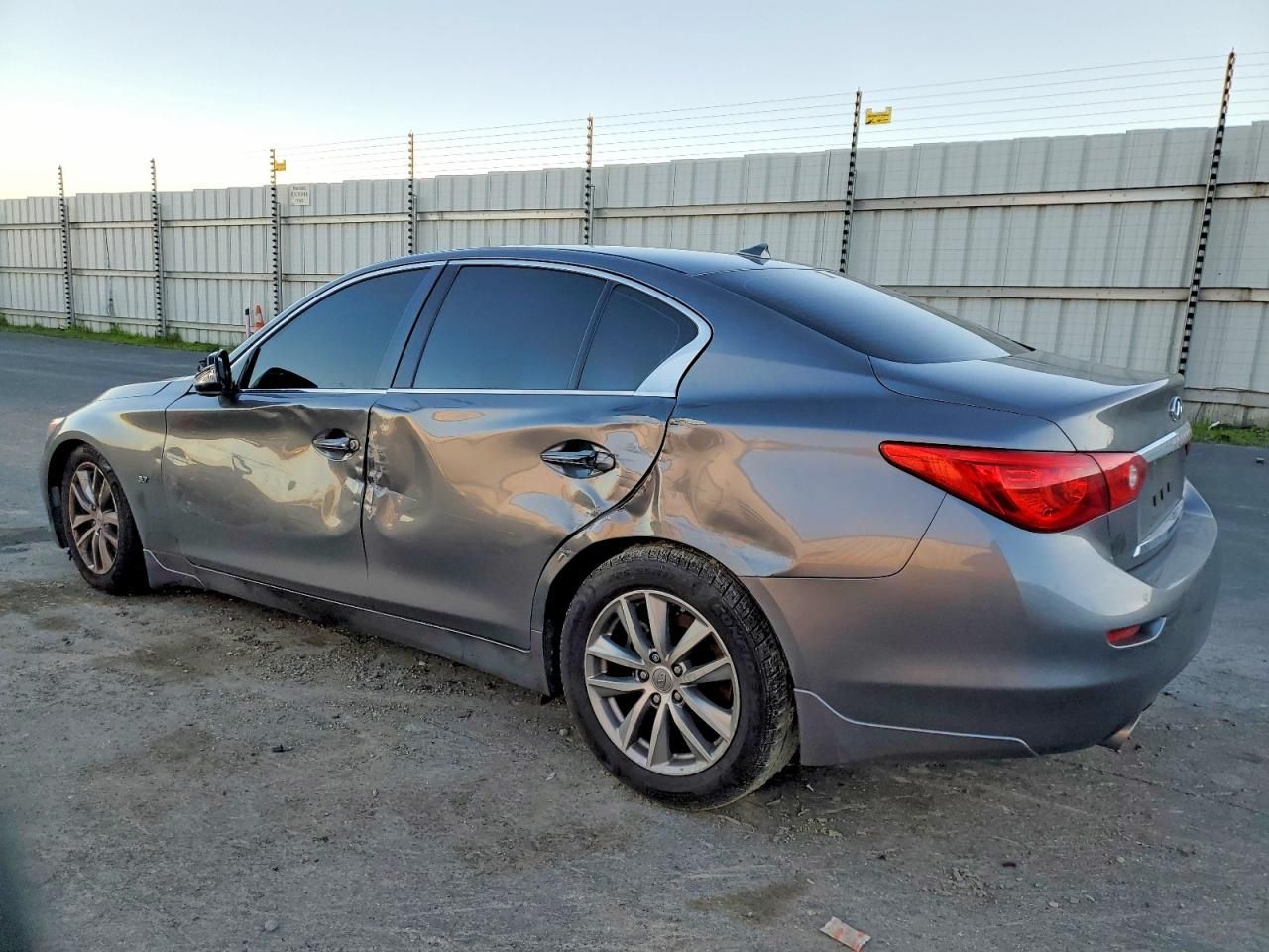 2015 Infiniti Q50 Base