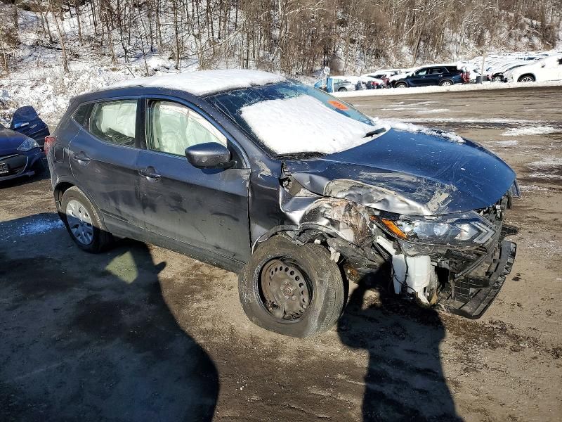 2020 Nissan Rogue Sport s