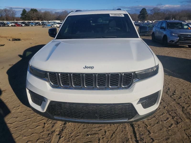 2024 Jeep Grand Cherokee Laredo
