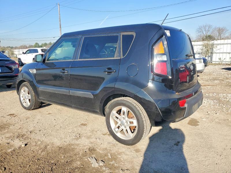 2011 KIA Soul +