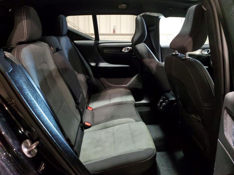 2024 Volvo Xc40 Core