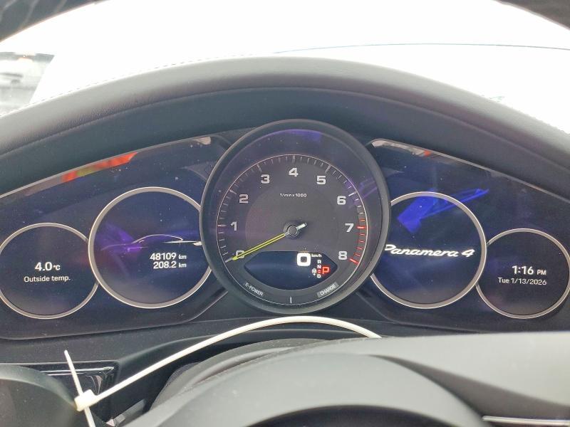 2023 Porsche Panamera 4 Platinum