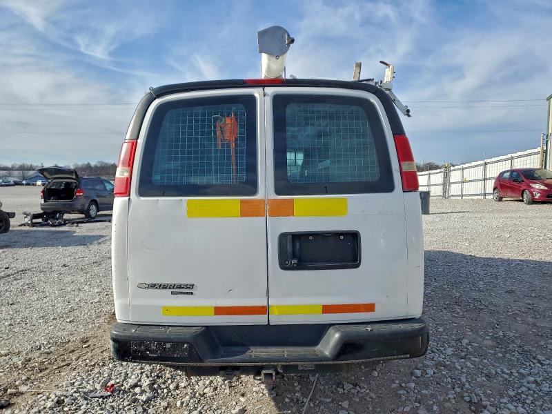 2013 Chev Express G2500