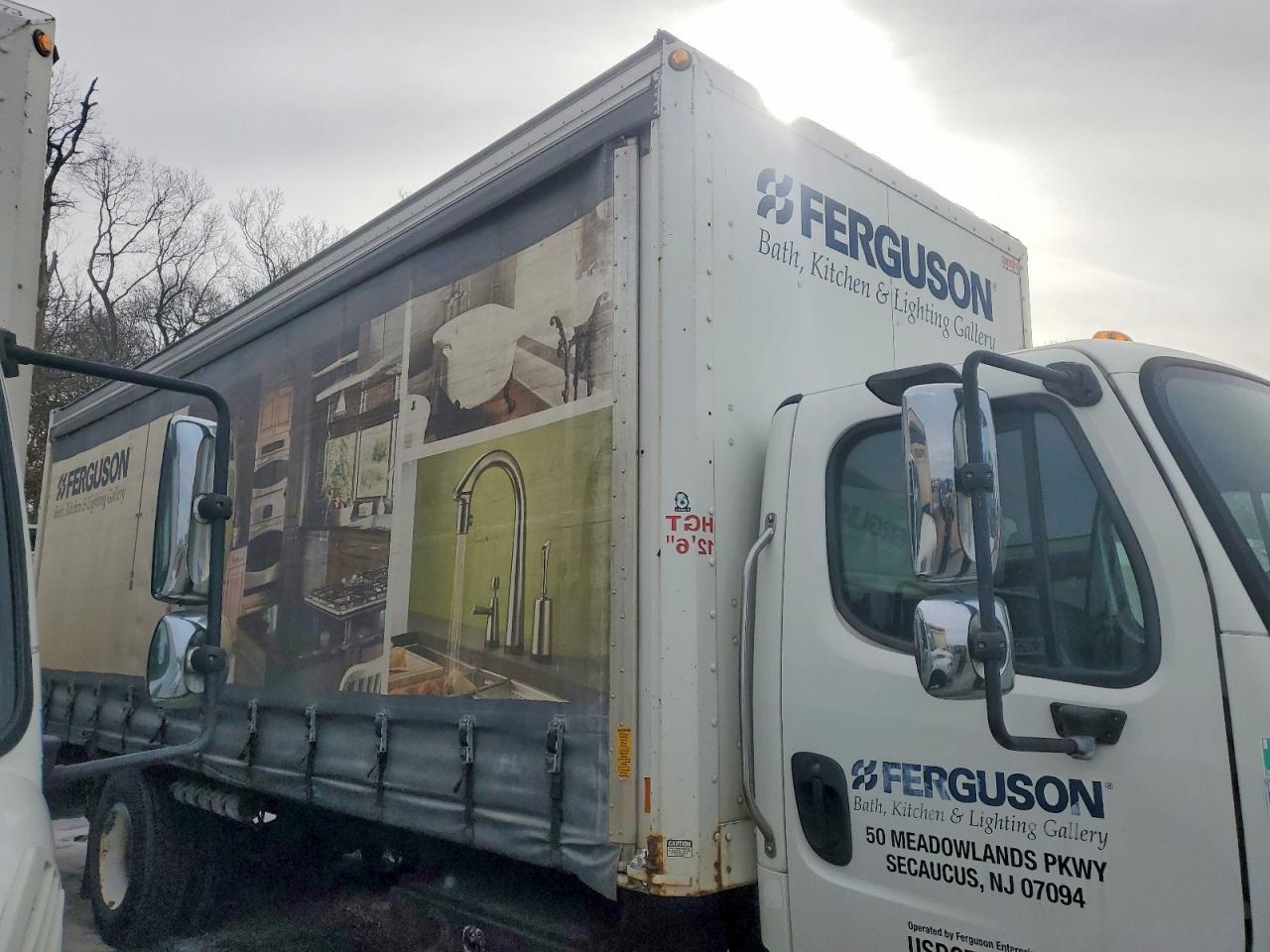 2015 Freightliner Business Class M2 BOX Truck