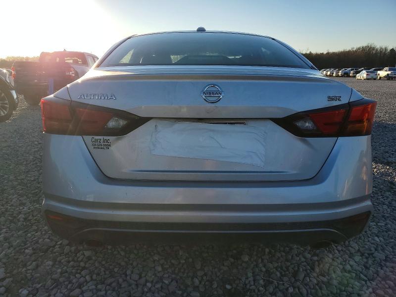2019 Nissan Altima sr
